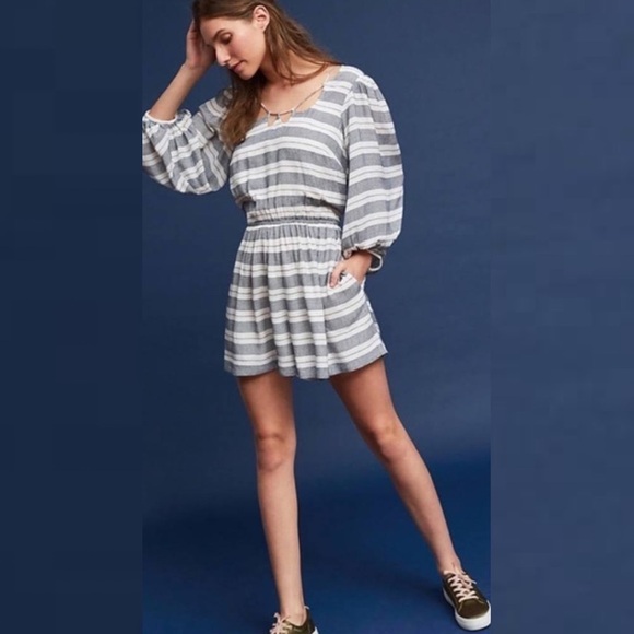 Anthropologie Pants - ⭐️ 2 for $25 • Anthropologie || Holding Horses Keyhole Cutout Romper Navy S